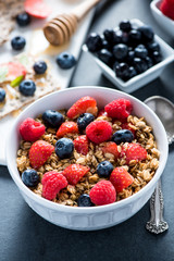 Bowl with granole and berries