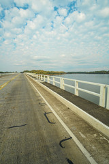 Road crossing Palmar reservoir