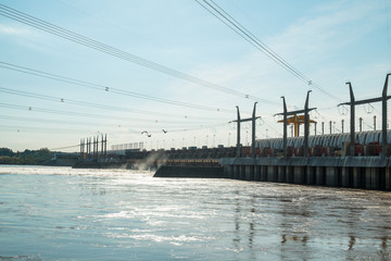 Fototapeta na wymiar Salto power plant dam