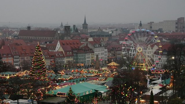 Erfurt Weihnachtsmarkt vid 04