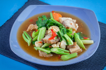 Thai food : Crispy Pork with Kale