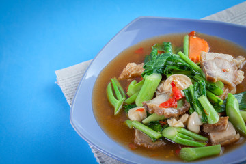 Thai food : Crispy Pork with Kale