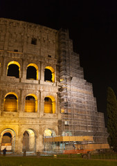 Naklejka premium Colosseum by Night - Restoration Works 2015