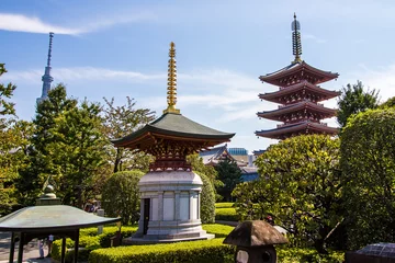 Poster de pagode bij de Senso-Ji-tempel in Tokio, Japan © marcociannarel