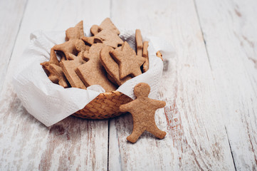 Christmas ginger cookies on wooden background - obrazy, fototapety, plakaty