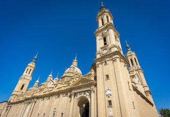 Fototapeta premium El Pilar basilica wide angle