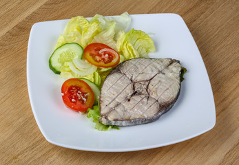 Grilled tuna steak