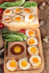 Quail eggs and fried quail eggs of delicious.