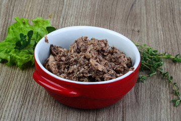 Canned tuna