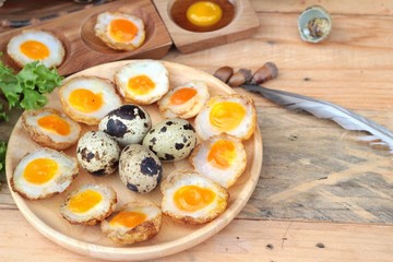 Quail eggs and fried quail eggs of delicious.