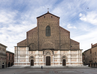 Fototapeta na wymiar Basilica de San Petronio in the Piazza Maggiore of Bologna, Italy