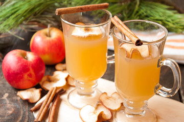 apple cider with cinnamon