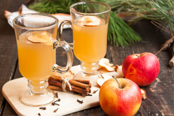 apple cider with cinnamon