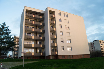 Mehrfamilienhaus