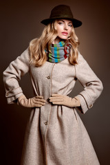Fototapeta premium Fashion beauty woman in stylish coat hat, autumn 