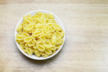 spaghetti pasta and yellow noodle