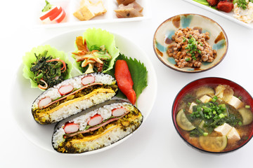 おいしそうな和風定食