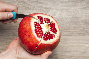 How to cut a pomegranate.