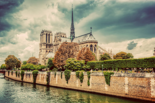 Notre Dame Cathedral in Paris, France and the Seine river.