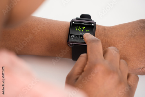 watch works on human pulse