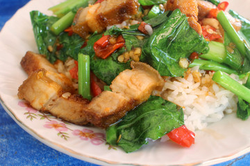 Fried pork and basil with rice
