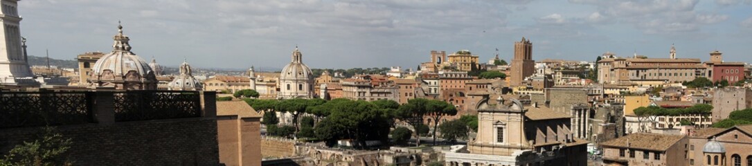 Fototapeta na wymiar Rom Panorama