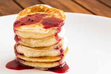 pancakes with jam