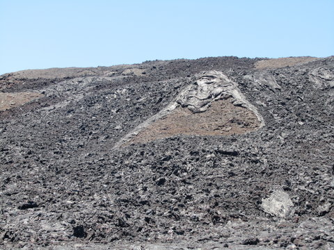 Ancienne coul&eacute;e de lave du piton de la fournaise &icirc;le de la R&eacute;union