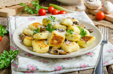 Crispy fried gnocchi