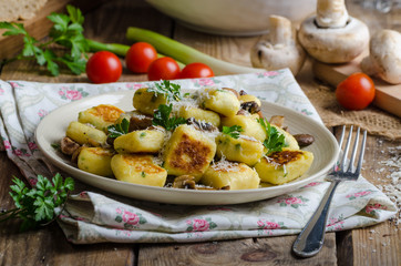 Crispy fried gnocchi