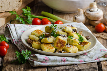 Crispy fried gnocchi