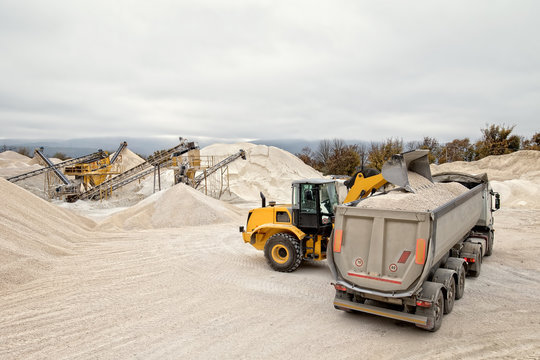 fasi di carico in miniera