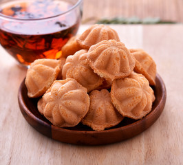 Thai Egg Cake Put on wooden plates