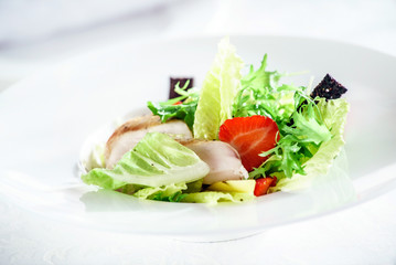 chicken salad with strawberry
