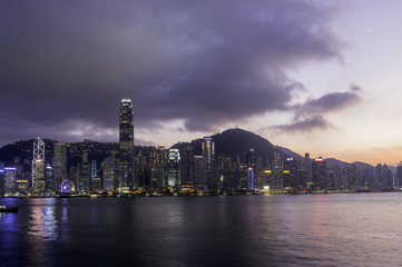 夕暮れ時の香港の風景