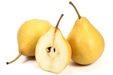 Birnen der alten Sorte Beeregrie isoliert auf weißem Hintergrund