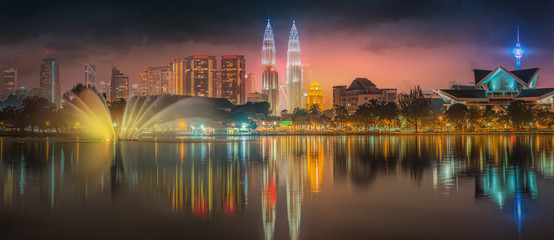 Fototapeta na wymiar Kuala Lumpur night Scenery, The Palace of Culture