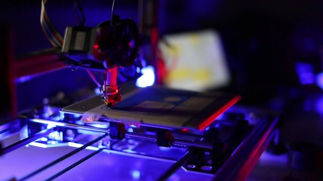 Printing With Plastic Wire Filament On 3D Printer