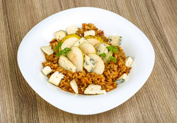 Risotto with pear and cheese