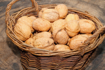 Walnüsse, Nüsse, Korb, geerntet