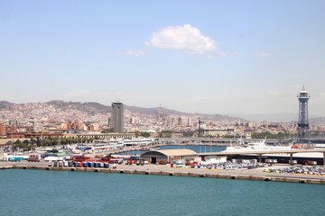 Fototapeta na wymiar port de barcelone