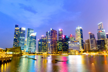 Fototapeta premium Singapur Skyline i widok na Marina Bay