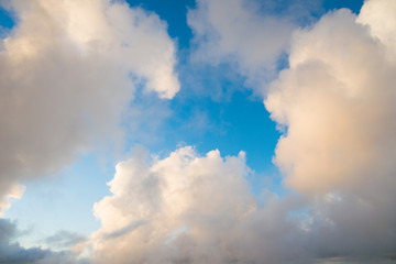 Obraz premium clouds and blue skies