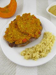 Schweine-Nackensteak mit Kürbiskruste