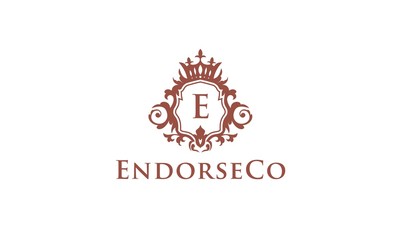 Fototapeta premium M Logo - Royal and Vintage