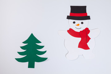 Schneemann und Tannenbaum, weißer Untergrund