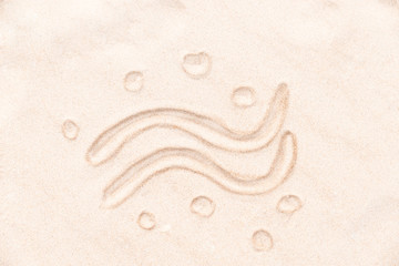 Wellenmuster in den Sand gemalt, 