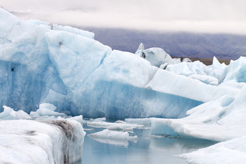 Fototapeta na wymiar blue iceberg