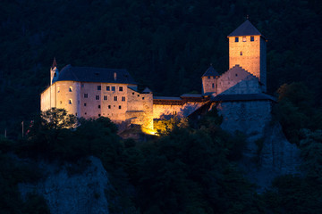 Schloss Tirol von Dorf Tirol aus gesehen, Südtirol, Italien