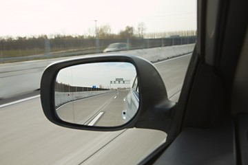 Naklejka premium Mirror